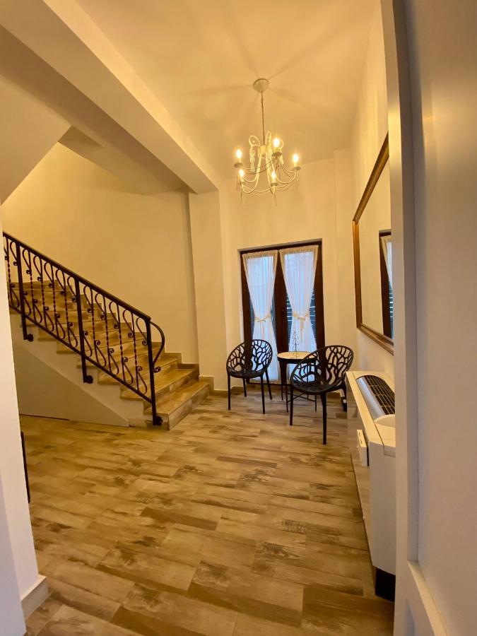 Pensiunea Charlotte Boutique Bacau Luaran gambar