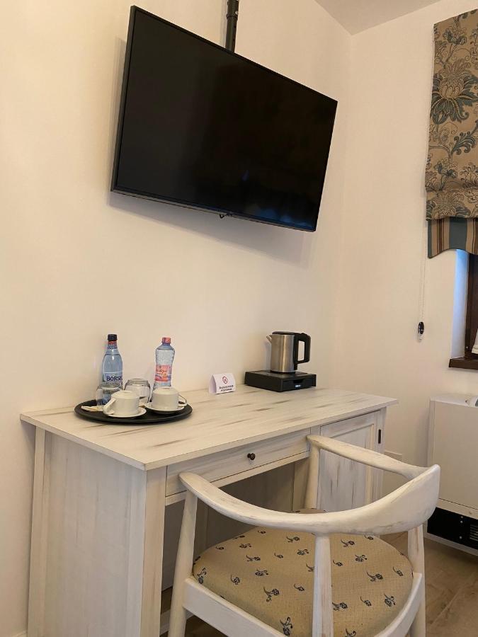 Pensiunea Charlotte Boutique Bacau Luaran gambar