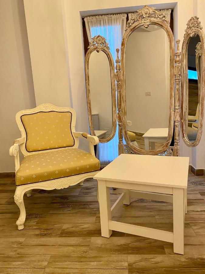 Pensiunea Charlotte Boutique Bacau Luaran gambar